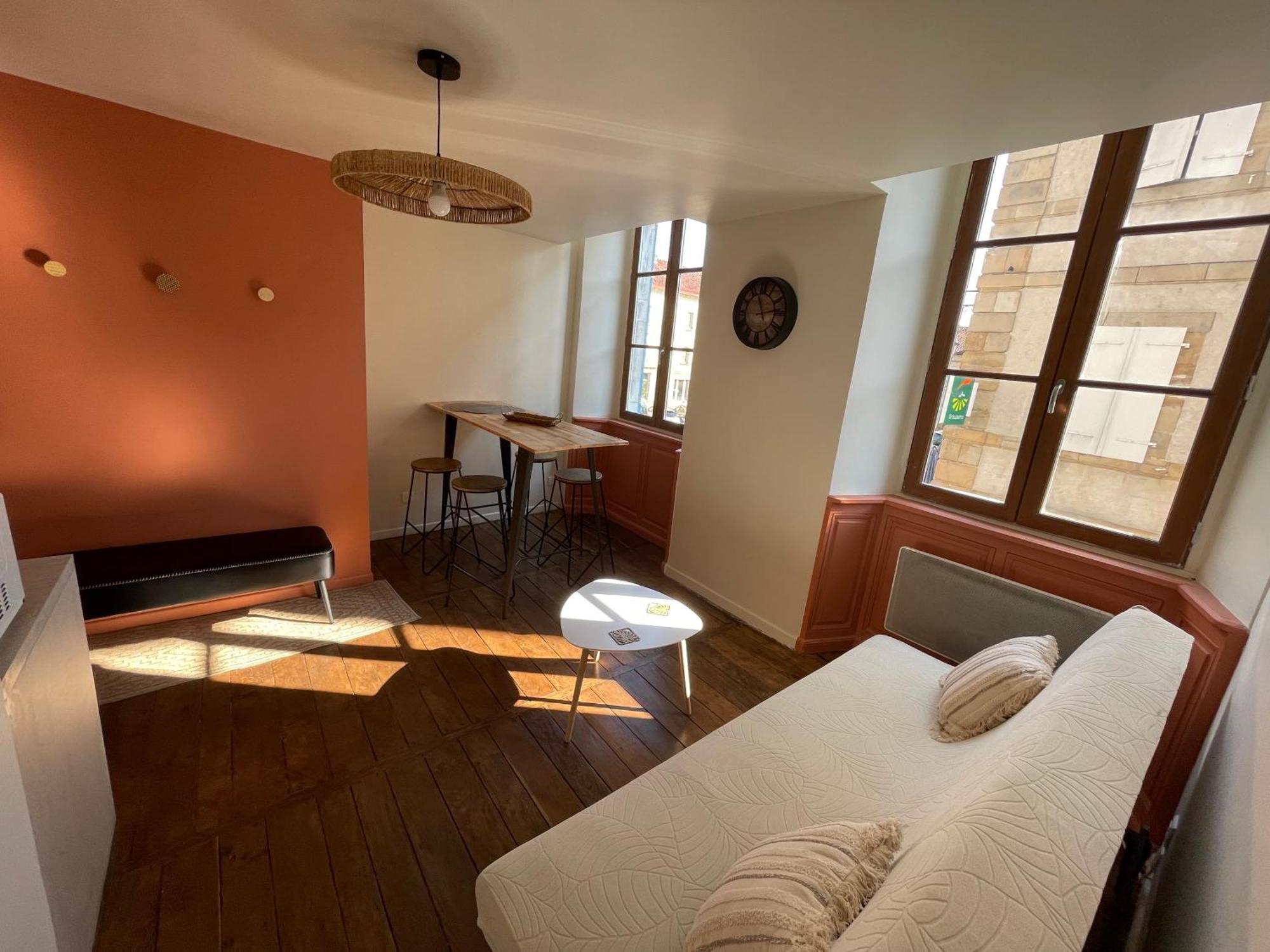 Centre Historique Apartment